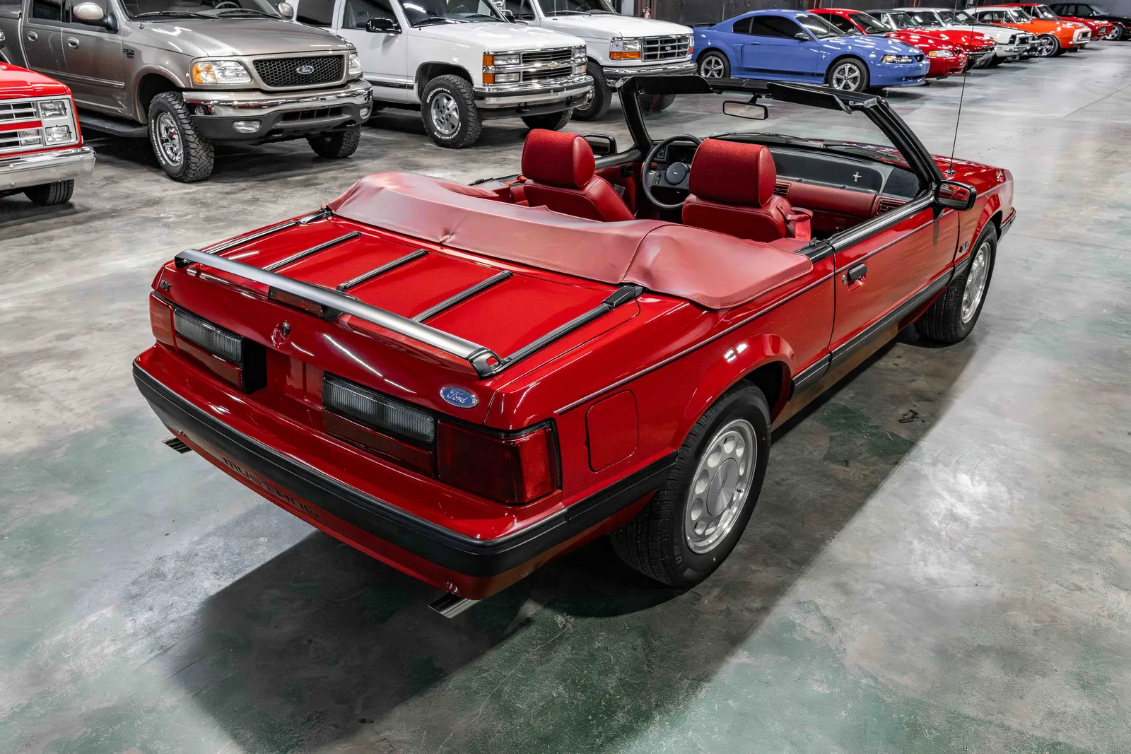 Photos- 1989-Ford-Mustang-Red-1FABP44E6KF268784-37.jpg